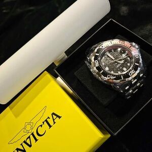 Invicta 48525 Miami Pro Diver 52MM. New in box!